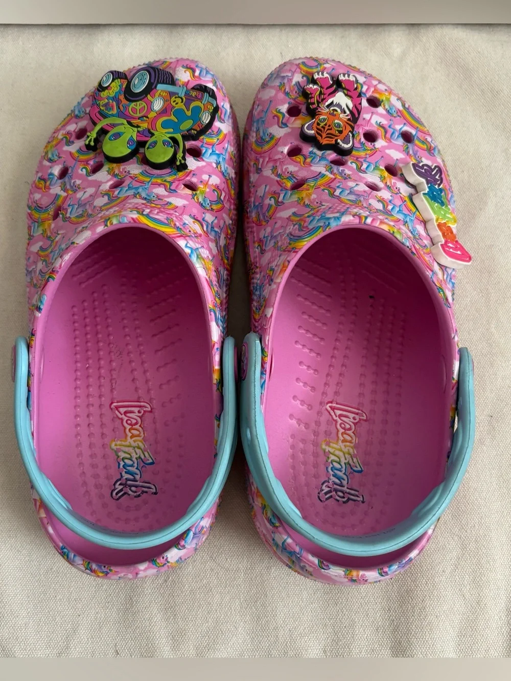 CROCS fun pink